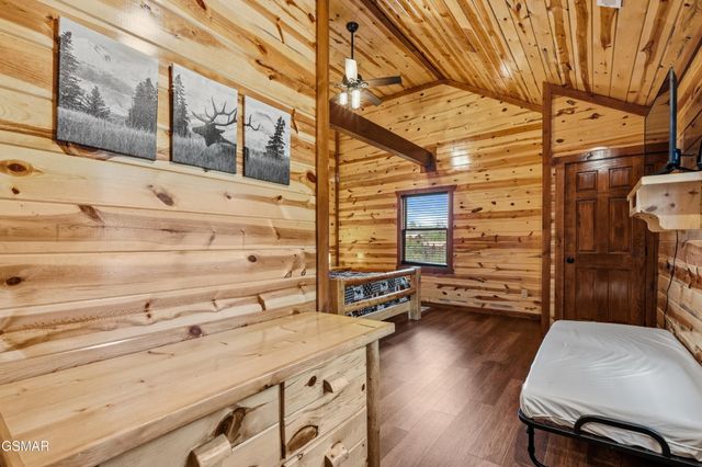 2864 Owens Rdg Way, Sevierville, TN 37876