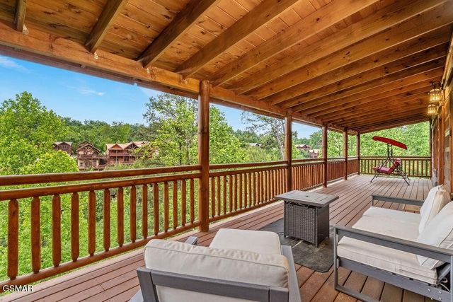 2864 Owens Rdg Way, Sevierville, TN 37876