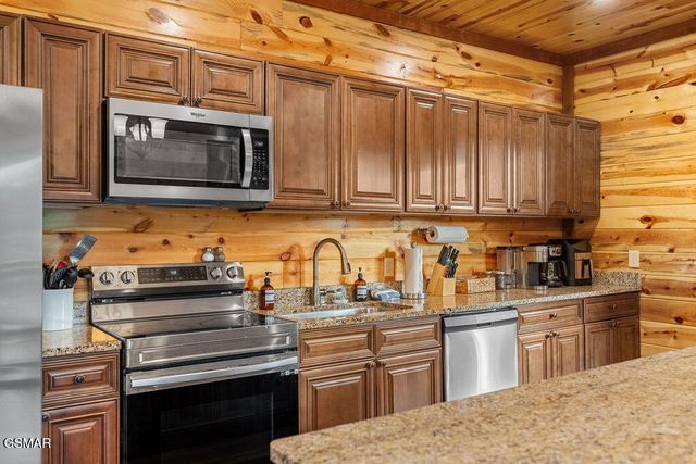 2864 Owens Rdg Way, Sevierville, TN 37876