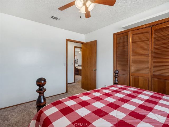 19456 Saint Timothy Lane, Apple Valley, CA 92307