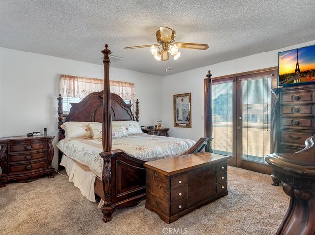 19456 Saint Timothy Lane, Apple Valley, CA 92307