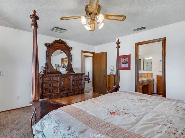 19456 Saint Timothy Lane, Apple Valley, CA 92307