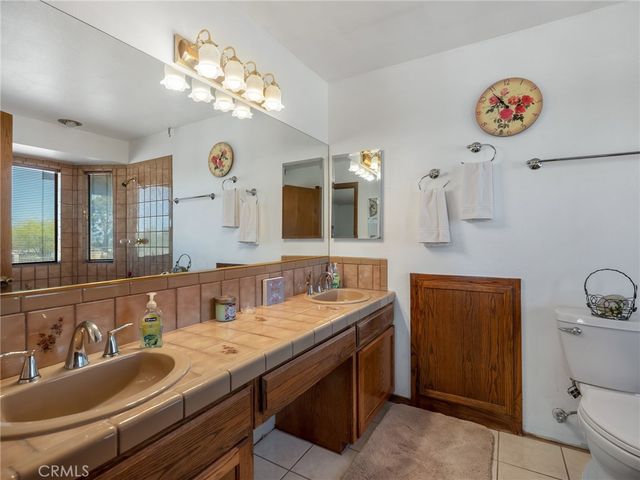 19456 Saint Timothy Lane, Apple Valley, CA 92307