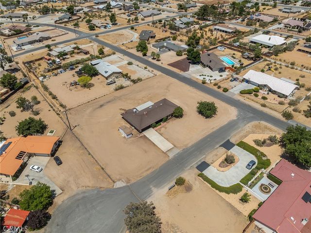 19456 Saint Timothy Lane, Apple Valley, CA 92307