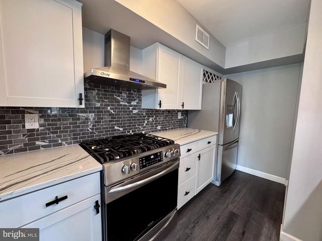 1403 ROBERTS WAY, Voorhees, NJ 08043