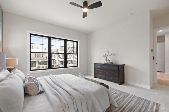 3658 Stettinius Avenue, Cincinnati, OH 45208