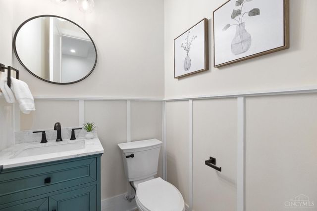 3658 Stettinius Avenue, Cincinnati, OH 45208