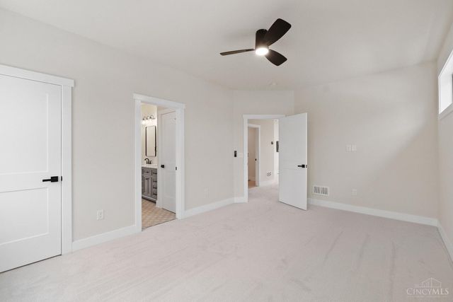 3658 Stettinius Avenue, Cincinnati, OH 45208