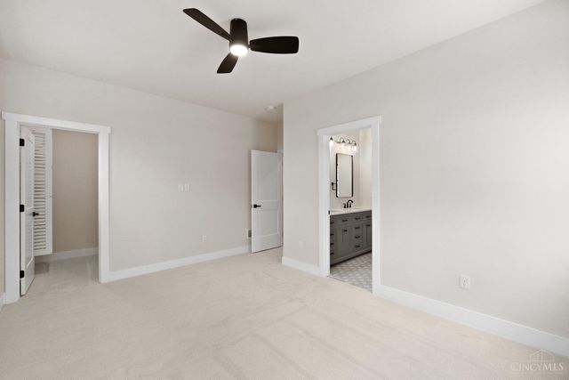 3658 Stettinius Avenue, Cincinnati, OH 45208