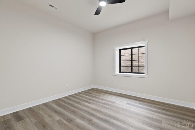 3658 Stettinius Avenue, Cincinnati, OH 45208