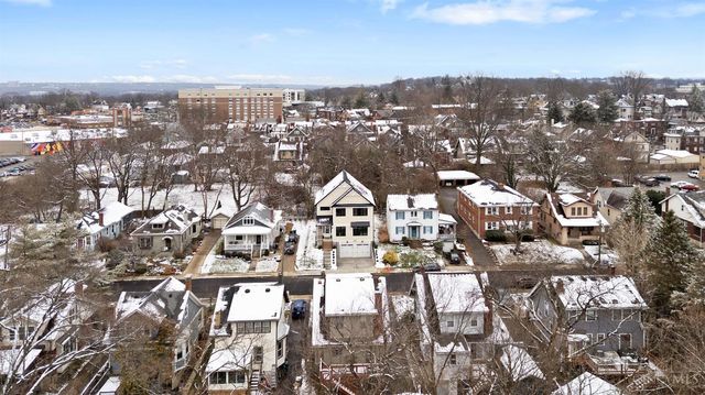 3658 Stettinius Avenue, Cincinnati, OH 45208