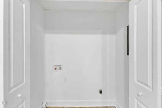 8201 Rhodes Road, Apex, NC 27539