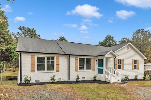 8201 Rhodes Road, Apex, NC 27539