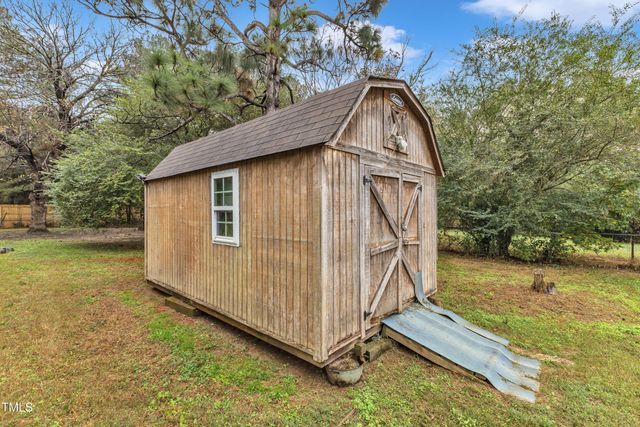 8201 Rhodes Road, Apex, NC 27539