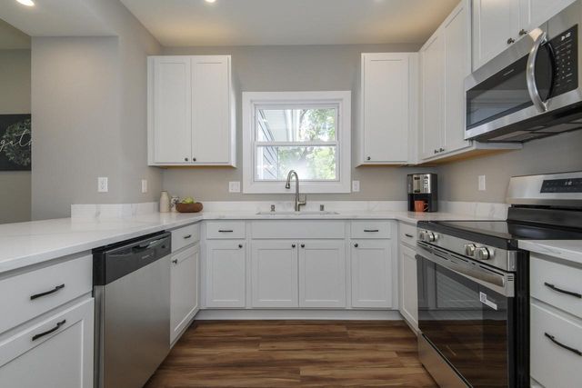 12744 W Fairmount AVENUE, Butler, WI 53007