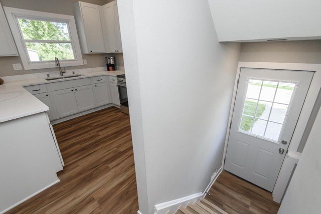 12744 W Fairmount AVENUE, Butler, WI 53007