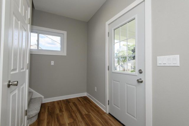 12744 W Fairmount AVENUE, Butler, WI 53007