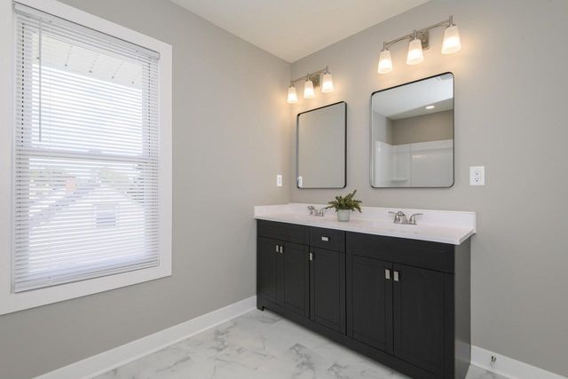 12744 W Fairmount AVENUE, Butler, WI 53007