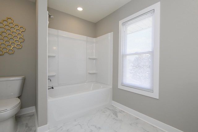 12744 W Fairmount AVENUE, Butler, WI 53007