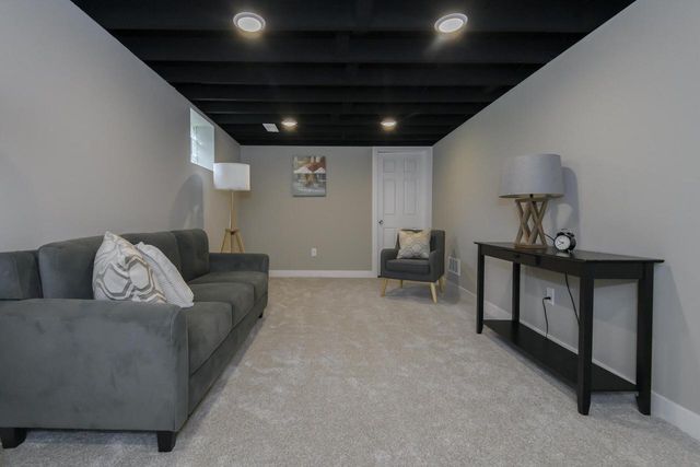 12744 W Fairmount AVENUE, Butler, WI 53007