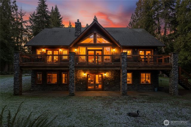 4126 Caron Road, Deming, WA 98244