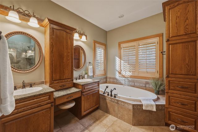 4126 Caron Road, Deming, WA 98244