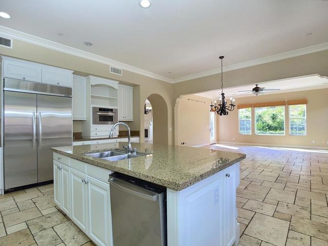 440 Evening View Drive, Chula Vista, CA 91914