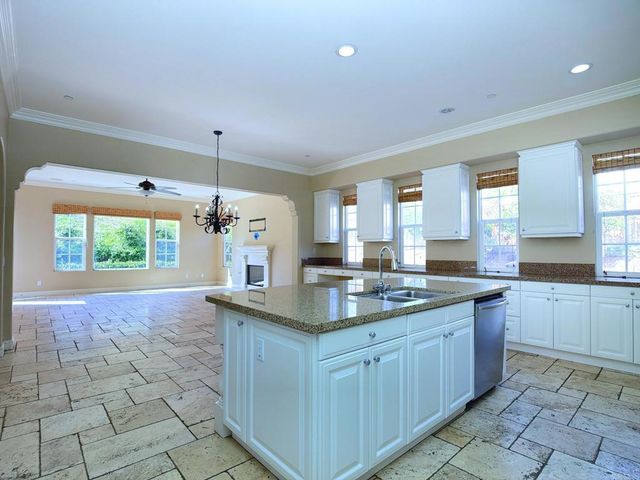 440 Evening View Drive, Chula Vista, CA 91914