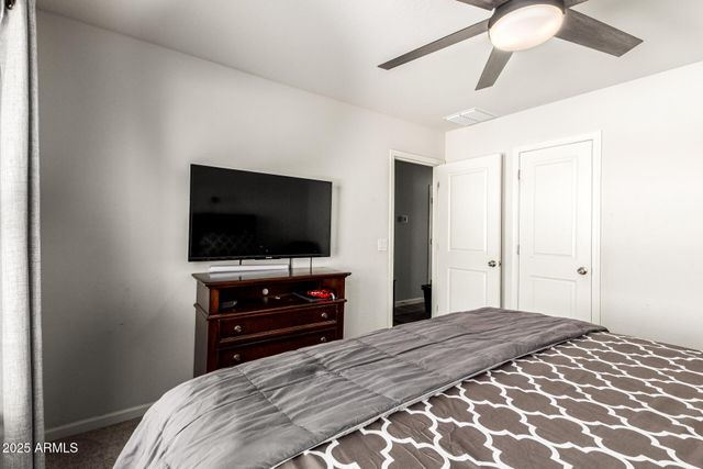 477 W HILQUIT Drive, Morristown, AZ 85342