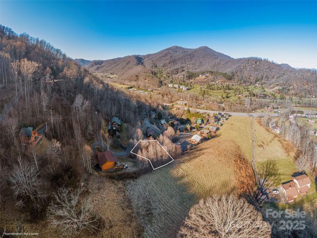 000 Appalachian Trail, Maggie Valley, NC 28751