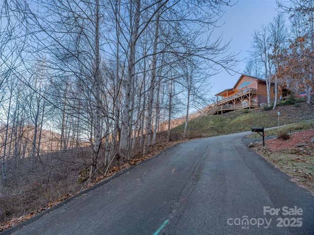 000 Appalachian Trail, Maggie Valley, NC 28751
