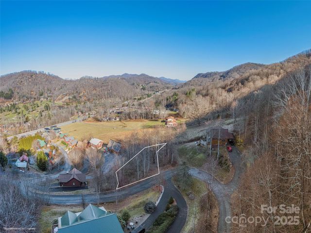 000 Appalachian Trail, Maggie Valley, NC 28751