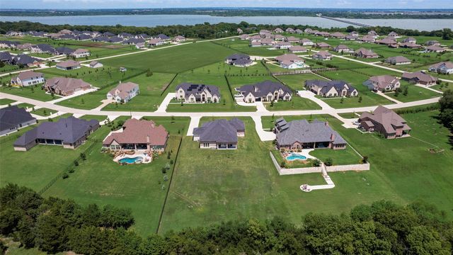 1045 Peppy San Drive, Lucas, TX 75002