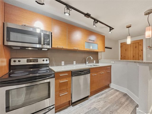 195 S Pennsylvania Street 204, Denver, CO 80209
