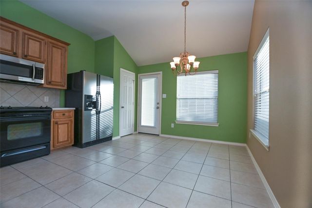 2123 Castle Gardens Lane, Katy, TX 77449