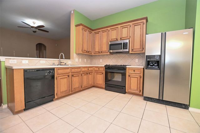 2123 Castle Gardens Lane, Katy, TX 77449
