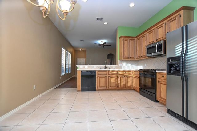 2123 Castle Gardens Lane, Katy, TX 77449