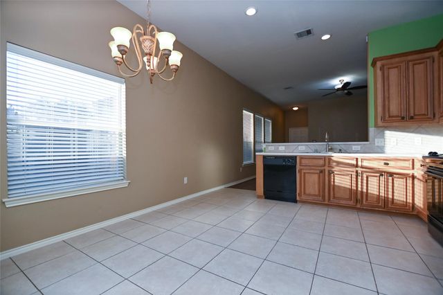 2123 Castle Gardens Lane, Katy, TX 77449