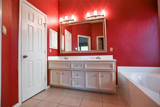 2123 Castle Gardens Lane, Katy, TX 77449