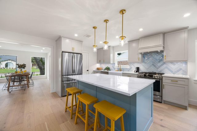 9703 Moorberry Lane, Houston, TX 77080