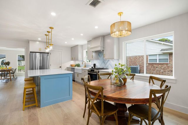 9703 Moorberry Lane, Houston, TX 77080