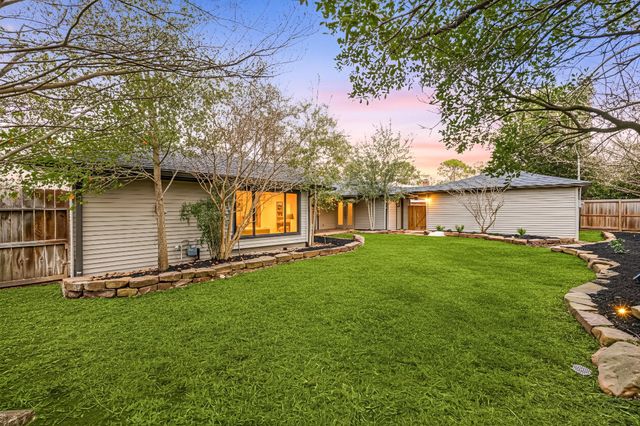 9703 Moorberry Lane, Houston, TX 77080