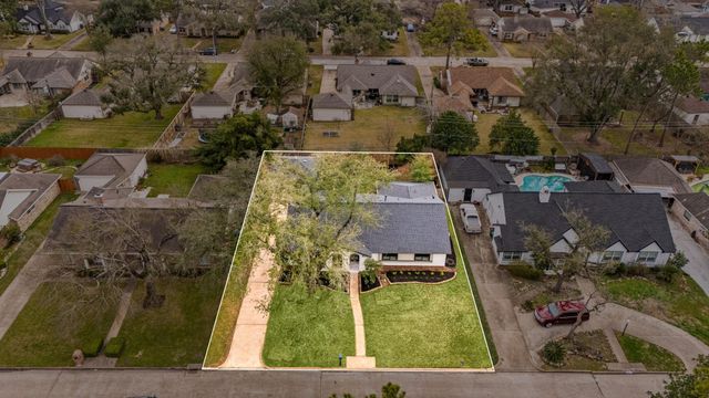 9703 Moorberry Lane, Houston, TX 77080