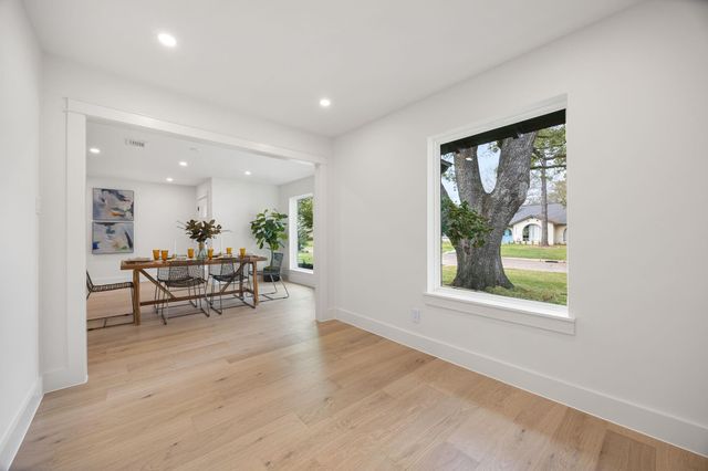 9703 Moorberry Lane, Houston, TX 77080