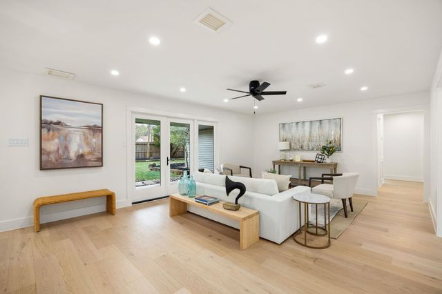 9703 Moorberry Lane, Houston, TX 77080