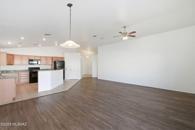 4013 E Shadow Branch Drive, Tucson, AZ 85756