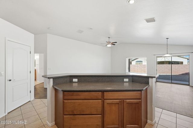 4013 E Shadow Branch Drive, Tucson, AZ 85756