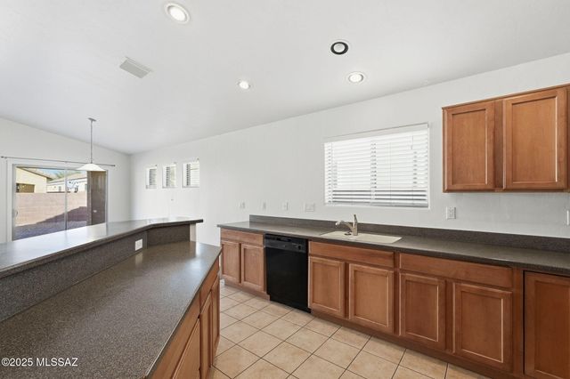 4013 E Shadow Branch Drive, Tucson, AZ 85756