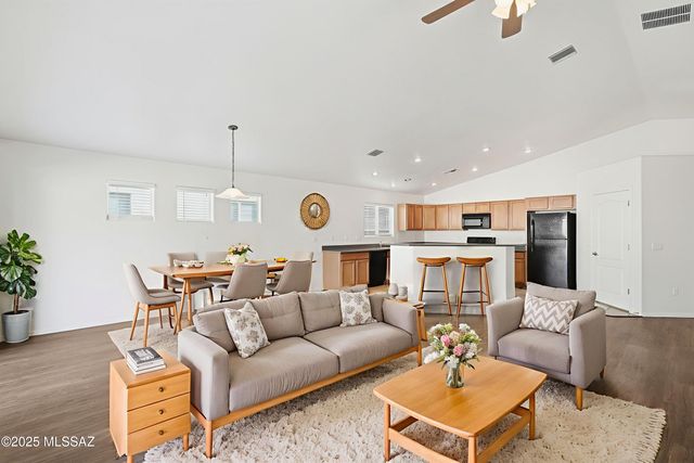 4013 E Shadow Branch Drive, Tucson, AZ 85756