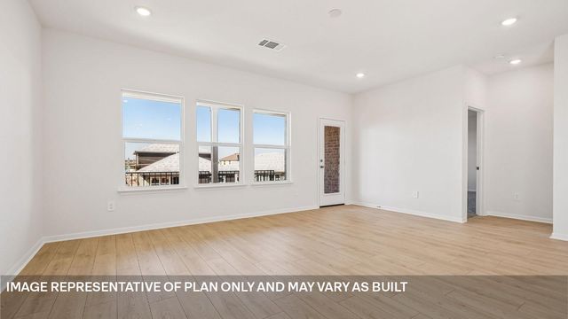 1833 Dandy Brush DR, Leander, TX 78641